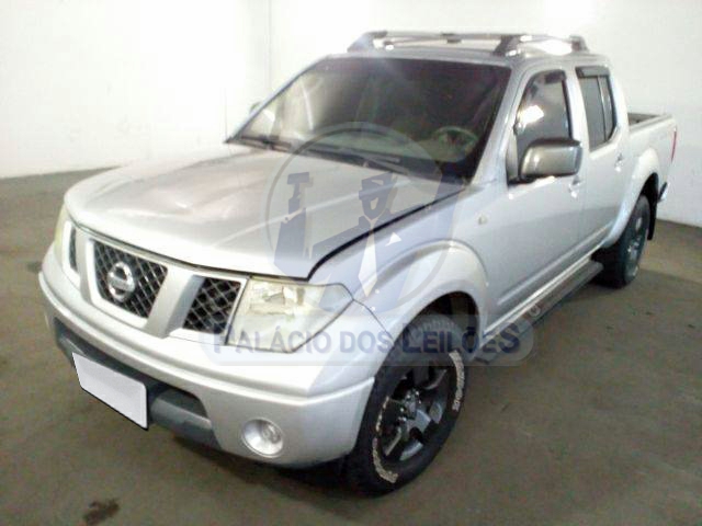 LOTE 027 - NISSAN Frontier 2.5 TD CD SV Attack 4x2 2014