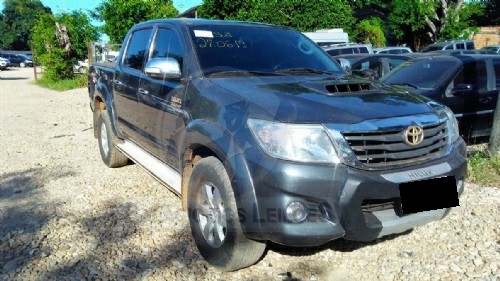 LOTE 038 - TOYOTA HILUX CD4X4 SRV 2011/2012