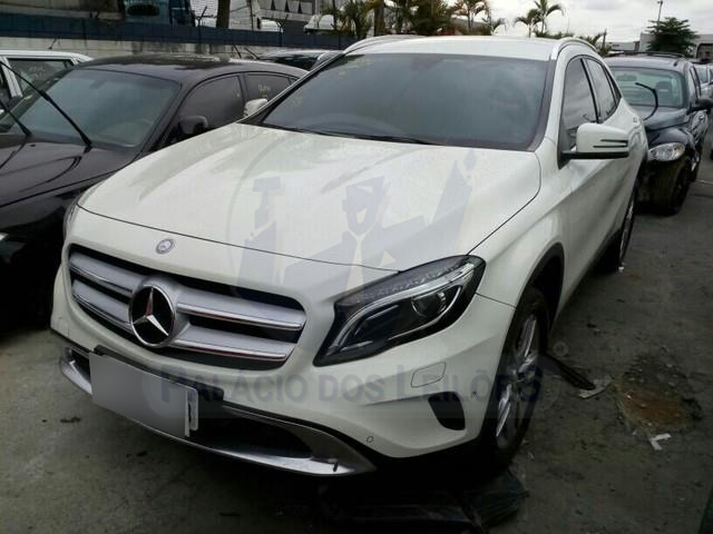 LOTE 028 - Mercedes-Benz GLA 200 Style 2016