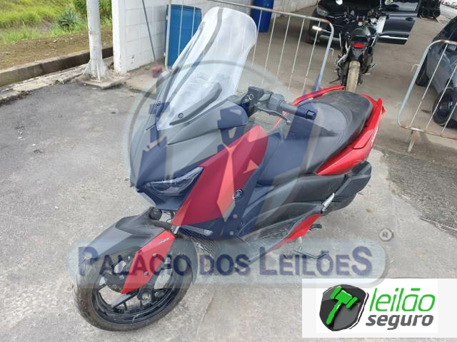 LOTE 012 /XMAX 250 ABS CVT