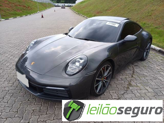 LOTE 028 PORSCHE 911 2021