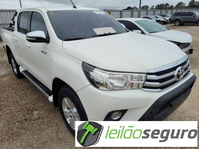 LOTE 031 TOYOTA HILUX CD 2016