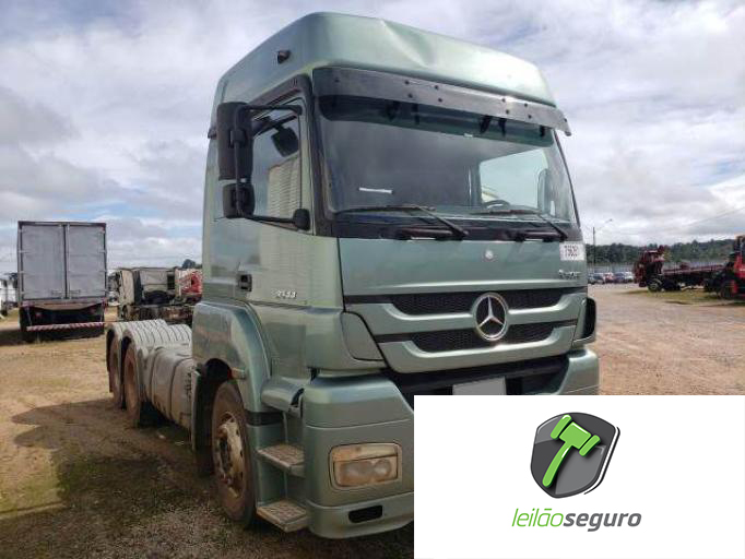 LOTE 014 MERCEDES BENZ AXOR 2013