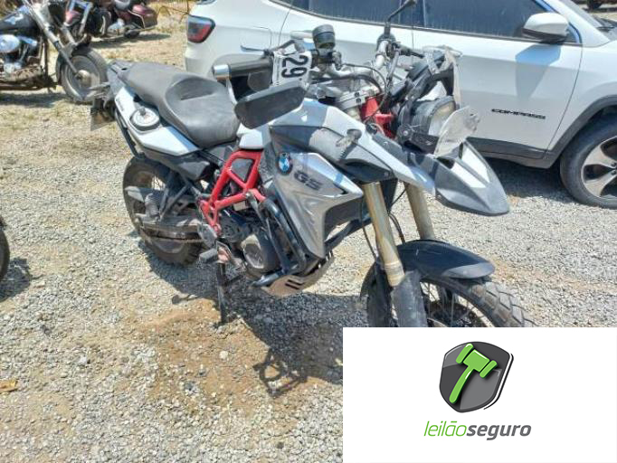 LOTE 029  BMW F 800 2017