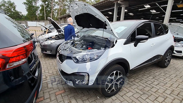 LOTE 003 - Renault Captur Intense 1.6 16v SCe X-Tronic 2019